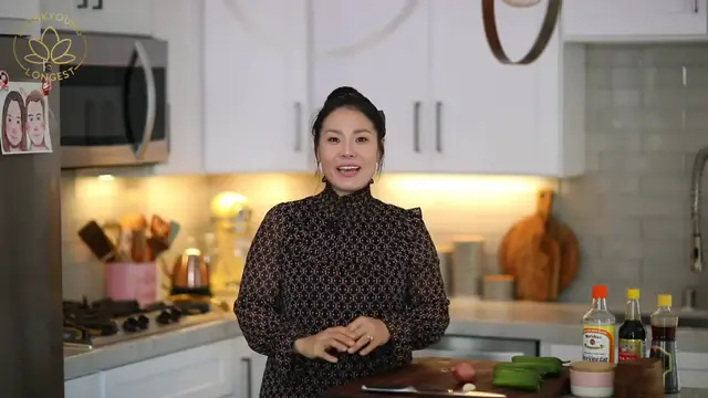 'Video thumbnail for SMASHED Cucumber Salad at Home ¦ Refreshing Side Dish for Any Meal (720p 24fps)'