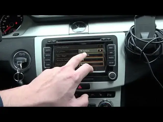 Video thumbnail for How to Enable or Disable Night Mode in Volkswagen Passat B7 (2010 - 2015) - Change Display Mode