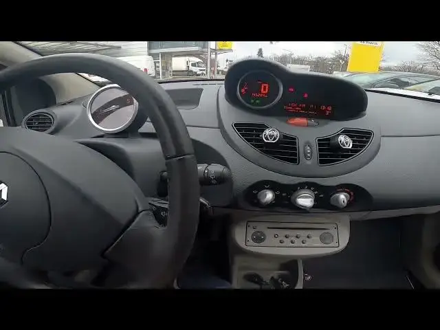 'Video thumbnail for How to Enable or Disable Rear Windshield Blowing in Renault Twingo II ( 2007 - 2014 ) - Rear Heating'