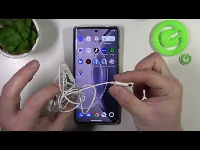 'Video thumbnail for How to Connect Headphones to Vivo X90 Pro – Plug In Headphones'