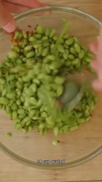 'Video thumbnail for green bean recipe'