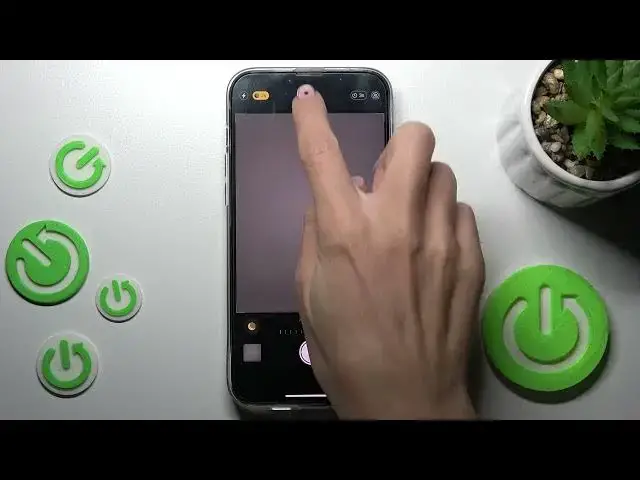 'Video thumbnail for How to Activate Camera Timer on iPhone 14 Plus'