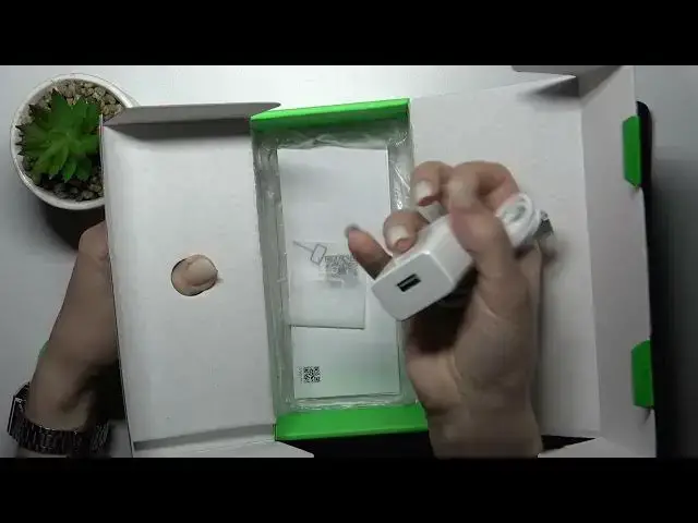 Video thumbnail for Does INFINIX Smart 6 HD Comes with 3 5mm Headphones Adapter?