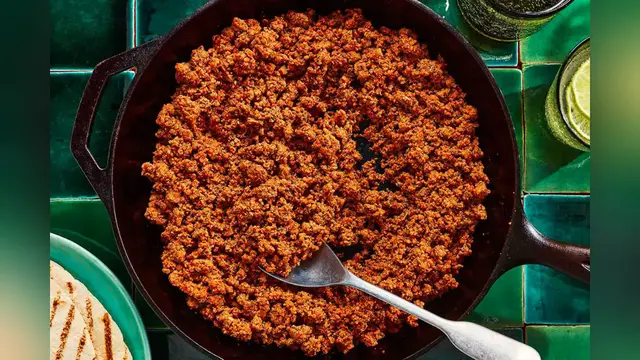 Video thumbnail for chorizo recipe