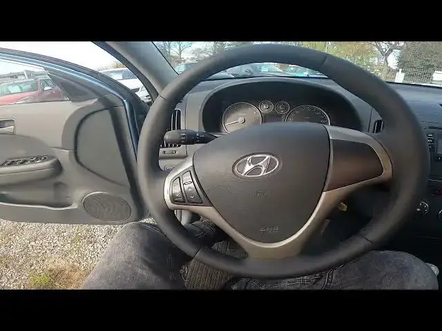 'Video thumbnail for How to Open Gas Tank in Hyundai i30 I ( 2007 – 2012 ) | Unlock Fuel Filler'