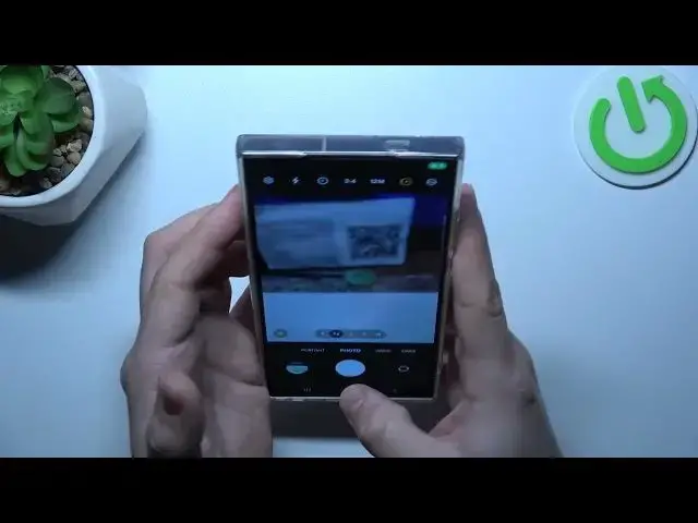 Video thumbnail for How to Take Live Motion Photo on SAMSUNG Galaxy S24 Ultra