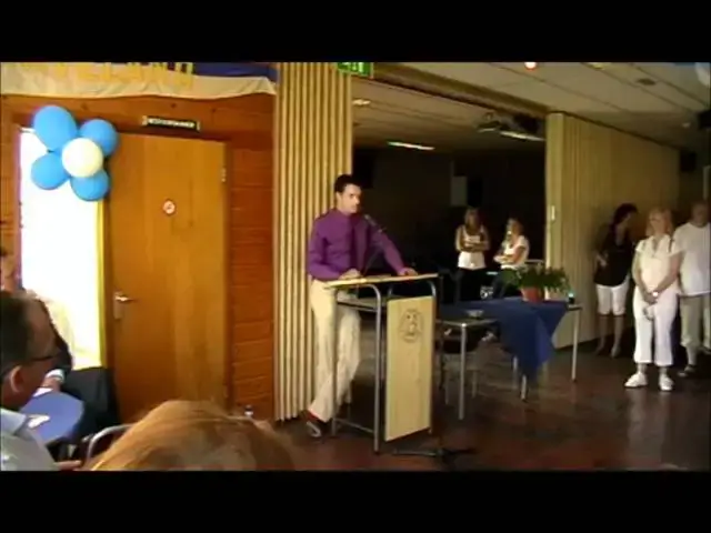 Video thumbnail for SV s-Graveland 90 jaar 23 april 2011 (Wethouder Sport en Bewegen)