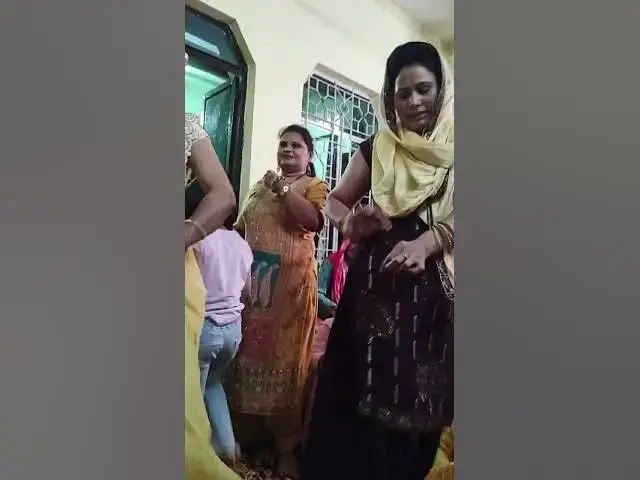 Video thumbnail for ननद भाभी का kasuta डांस #happy_lokgeet #dance #haryanviloksangeet #viral #comedy