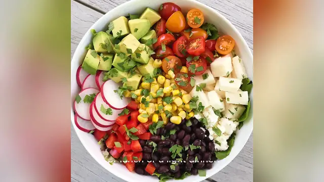 Video thumbnail for chopped salad recipe