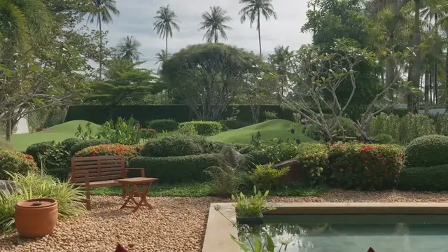 Video thumbnail for Pergolas garden