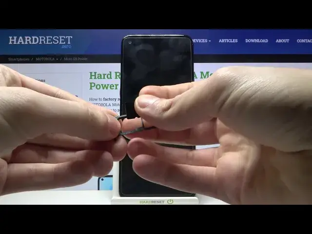 'Video thumbnail for How to Insert Nano SIM and Micro SD on MOTOROLA Moto G9 – SIM Card Activation'