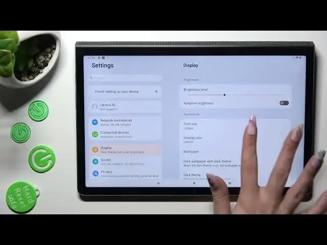 Video thumbnail for How to Change Font Size on Lenovo Yoga Tab 11 - Adjust Font Size