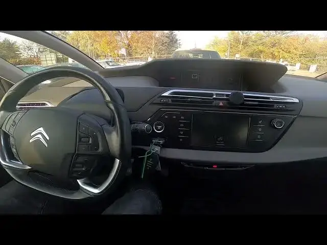 Video thumbnail for How to Enable or Disable Electric Handbrake in Citroen C4 Picasso II ( 2013 – 2018 )