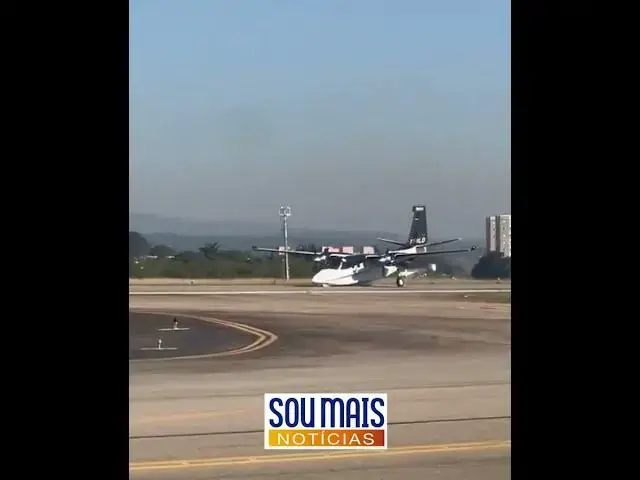 Video thumbnail for Avião faz pouso de 'barriga' em aeroporto em Sorocaba, no interior de SP