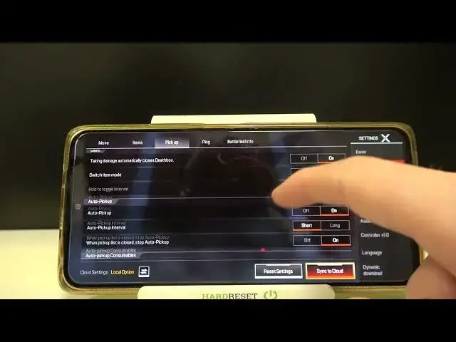 'Video thumbnail for Apex Legends Mobile - How To Adjust Auto Pickup Items'