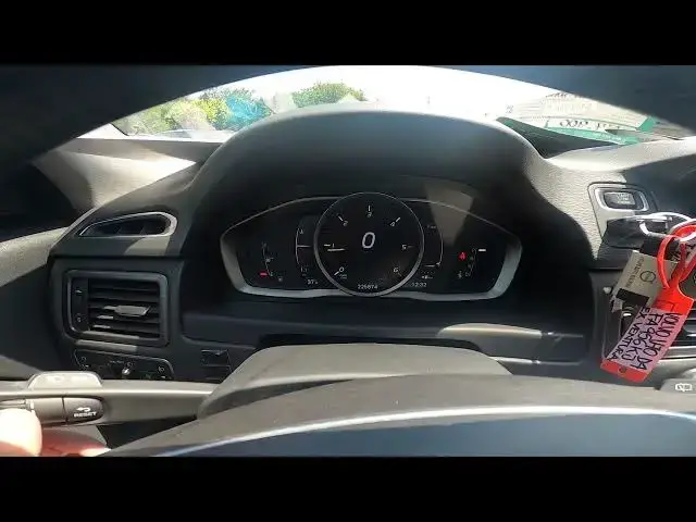 Video thumbnail for How to Check Average Fuel Consumption on Speedometer Display in VOLVO V70 III ( 2007 – 2016 )