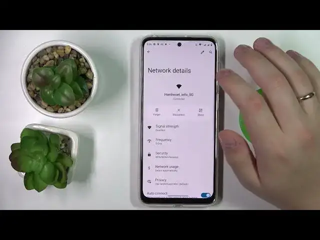 'Video thumbnail for How to Share WiFi Password on Motorola Moto G42?'