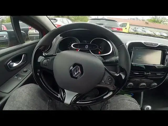 'Video thumbnail for How to Enable or Disable Navigation Night Mode in Renault Clio IV (2012 – 2019) - Light or Dark Mode'