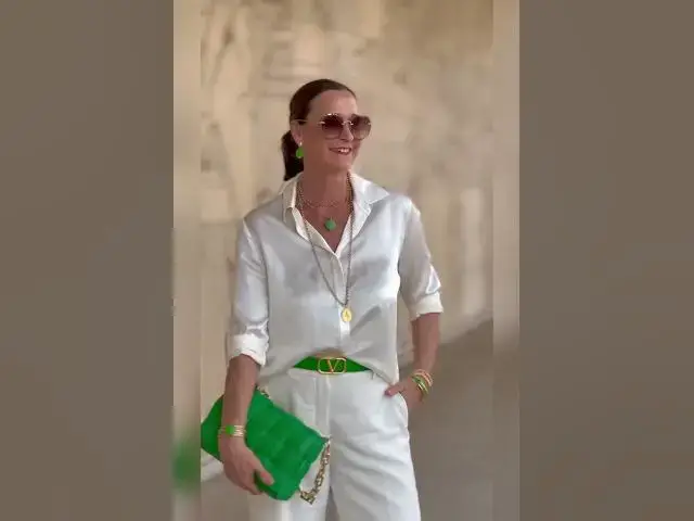 Video thumbnail for Stylish senior's , Fashion Tips for mature Women Outfits 🎀 businesses woman 👠💄🎀 1618p 60fps