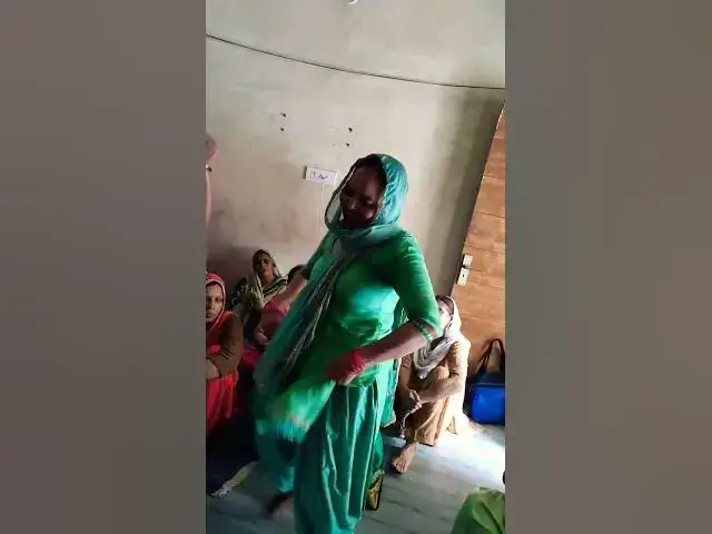 Video thumbnail for हरयाणवी लोक गीत डांस | #Short #Shorts | Happy Lokgeet