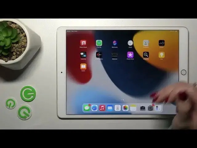Video thumbnail for How to Check the iOS Version on the iPad Pro 12.9' 2017 - iPadOS