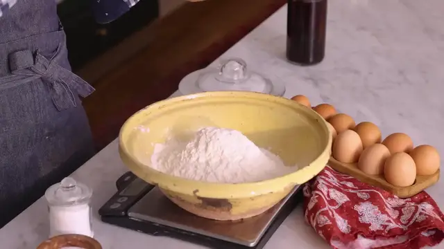 Video thumbnail for EASY No Spread Sugar Cookies Recipe