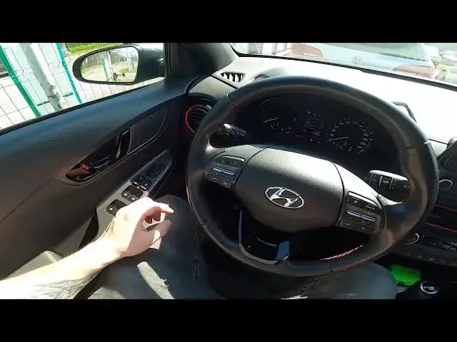 Video thumbnail for How to Automatically Lock and Unlock Side Windows in Hyundai Kona ( 2017 – now )