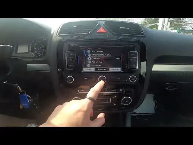 'Video thumbnail for How to Manage Navigation Guidance Settings in Volkswagen Scirocco III ( 2008 - 2017 )'