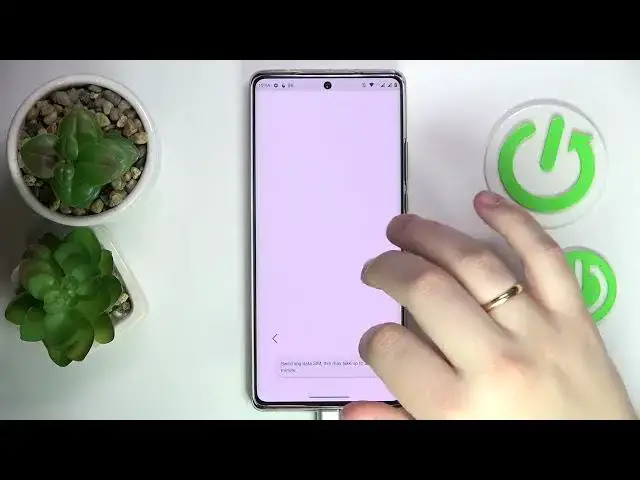 'Video thumbnail for How to Switch SIM Preferences on MOTOROLA Edge 30 Ultra'
