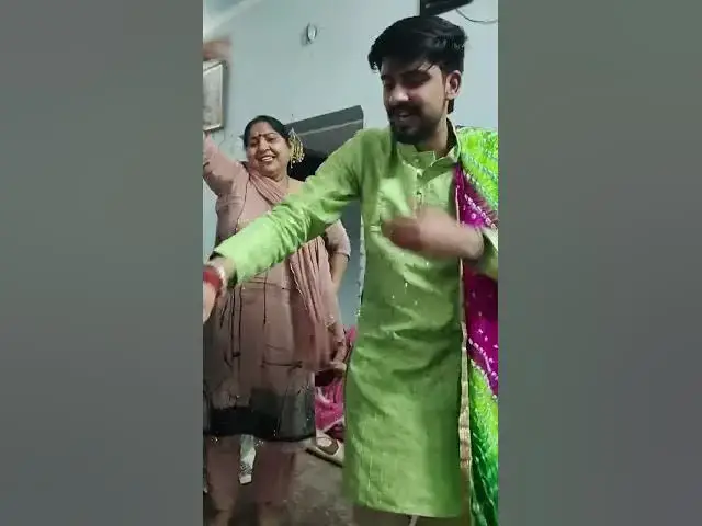 Video thumbnail for राधा रानी का बहुत सुन्दर भजन और डांस #happy_lokgeet #viral#डांस #bhaktisadhna #bhaktisadhna #किर्तन