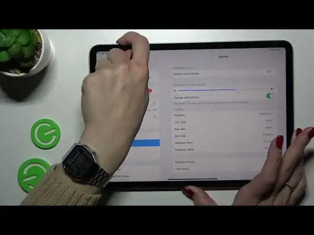 'Video thumbnail for How to Adjust the Ringtone Volume on the iPad Pro 4th Gen (2022)'