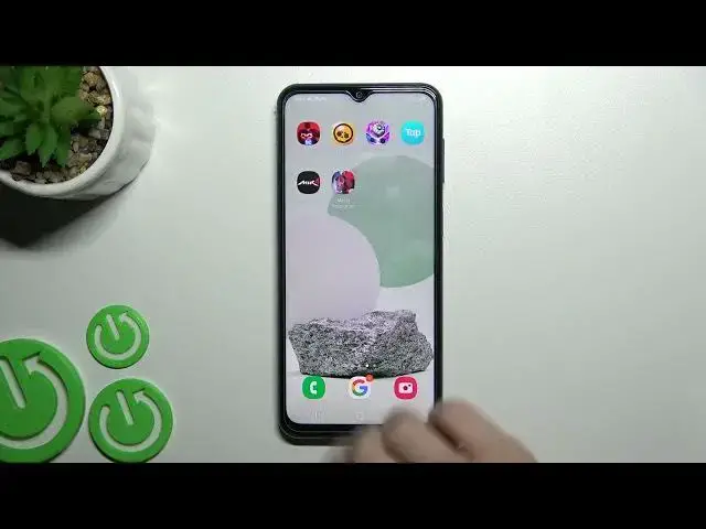 Video thumbnail for Samsung Galaxy M23 - How To Install iPhone Keyboard ( Green Apple Keyboard App )