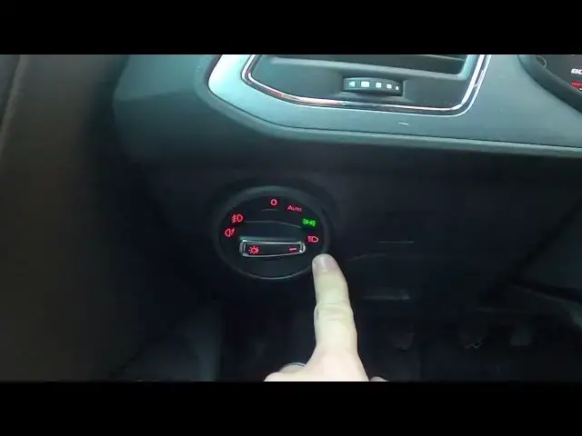 'Video thumbnail for How to Enable or Disable Dipped Beam in Seat Leon III ( 2012 - 2020 ) - Use Headlights'