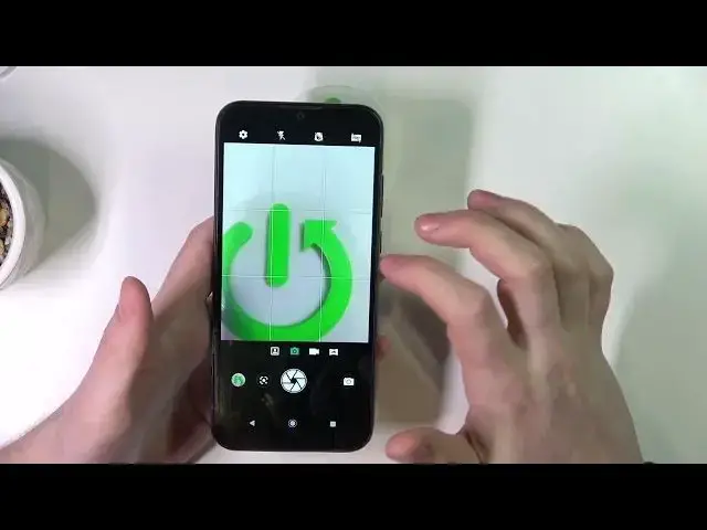 Video thumbnail for MOTOROLA Moto E6s Best Camera Tips & Tricks