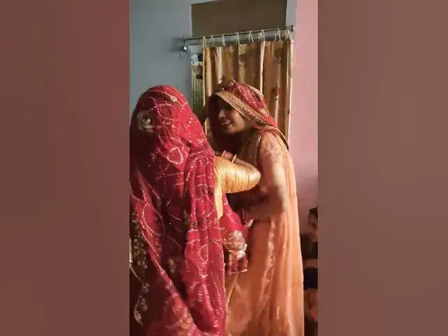 Video thumbnail for सास बहू का गदर डांस #happy_lokgeet #viral #डांस #shortvideo