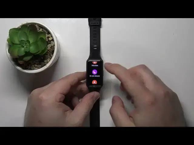Video thumbnail for How to Customize Screen Brightness in HONOR Band 6 – Adjust Display
