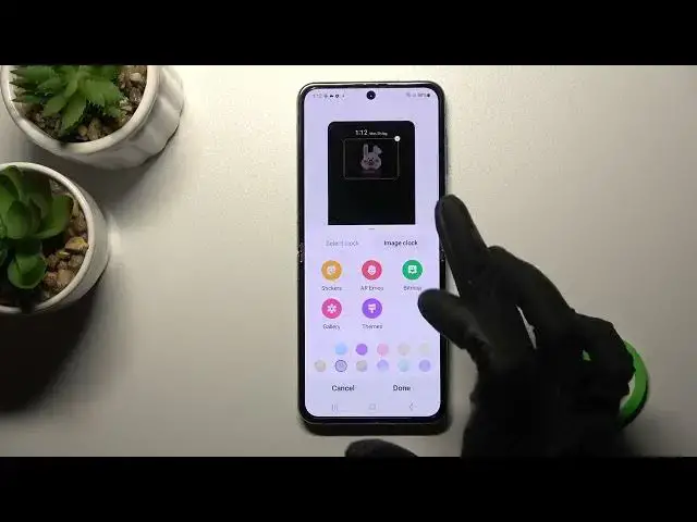 Video thumbnail for How to Customize Always on Display in Samsung Galaxy Z Flip4 – Personalize AOD