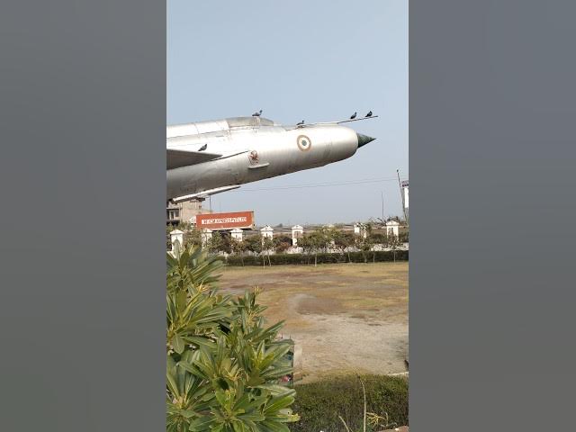 Video thumbnail for Fighter Jets in Action ✈️