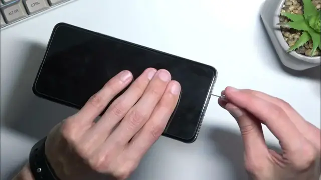 Video thumbnail for How to Insert SIM Card & SD Card into ZTE Nubia RedMagic 6R