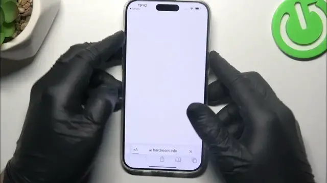 Video thumbnail for How to Scan QR Code on iPhone 15 Pro Max?