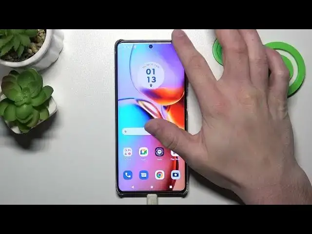 Video thumbnail for How To Enable & Disable Airplane Mode On Motorola Edge 40 Pro