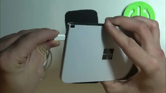 Video thumbnail for How to Connect Headphones to Your Microsoft Surface Duo