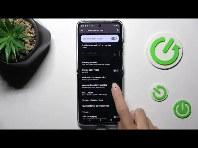 Video thumbnail for How to Turn On Automatic System Updates on a MOTOROLA Razr 40 Ultra