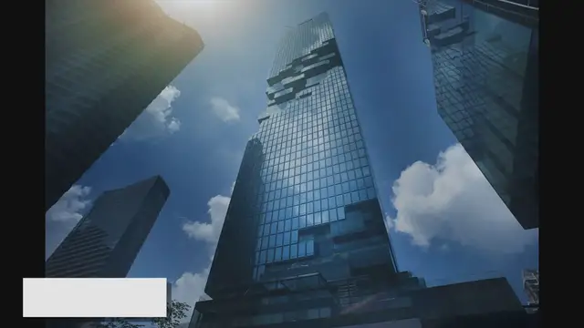 'Video thumbnail for Erleben Sie den Maha Nakhon Skywalk: Ein Meisterwerk Deutscher Architektur in Bangkok'