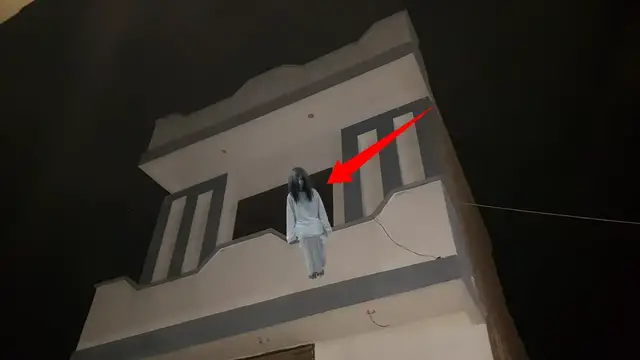 Video thumbnail for Jinnat ki Basti  Band Ghar main Atma with Rao Shamas Ali #Ep625