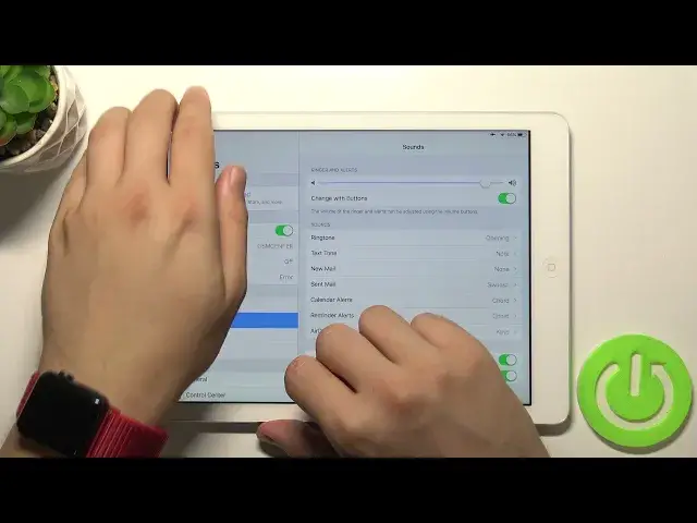 Video thumbnail for How to Adjust Volume of Ringtone in iPad Air 1st Generation - Make Ringtone Louder / Quieter