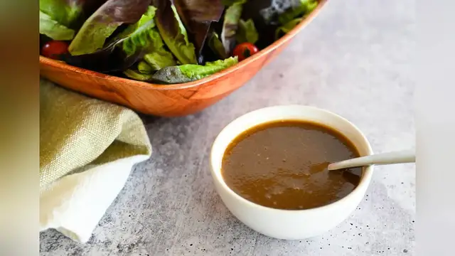 Video thumbnail for balsamic vinaigrette recipe