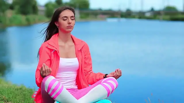'Video thumbnail for 10 Powerful Self-Reflection Journal Prompts for Personal Growth'