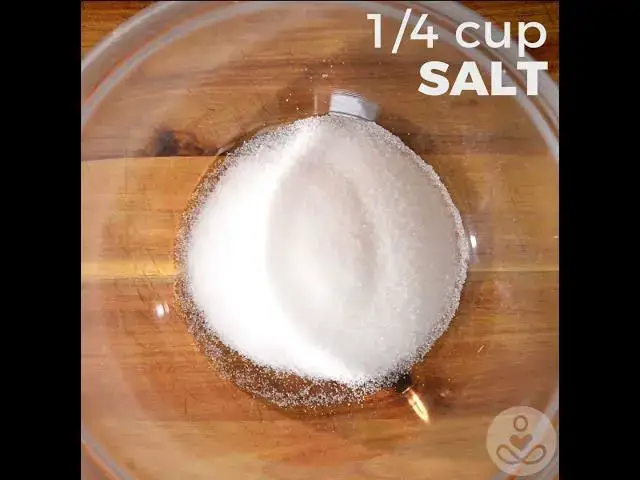 Video thumbnail for How to Make DIY Drain Cleaner - A Natural Cleaning Recipe