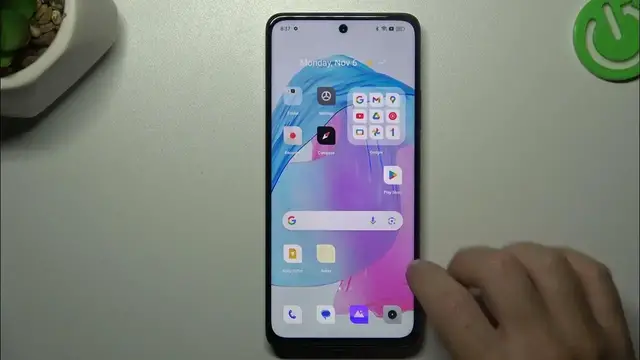 Video thumbnail for How to Personalize Your REALME Narzo 60 Home Screen | Quick App Access!